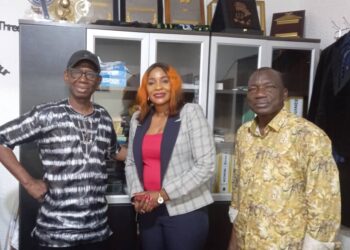 CNOSG : LE PRÉSIDENT A REÇU TIGUIDANKÉ DIALLO , ANCIENNE JUDOKATE , CHAMPIONNE DE GUINÉE