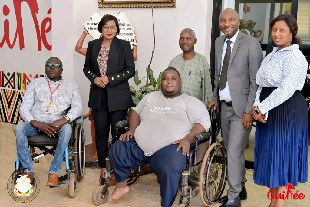GUINÉE/MPFEPV : La ministre Charlotte Daffé reçoit en audience le président des personnes handicapées….