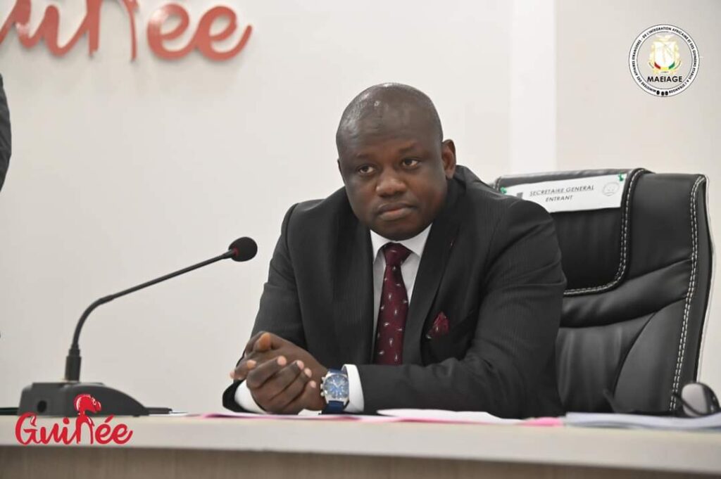 MAEIAGE: Abdoulaye Youla installé dans ses fonctions du secrétaire général.