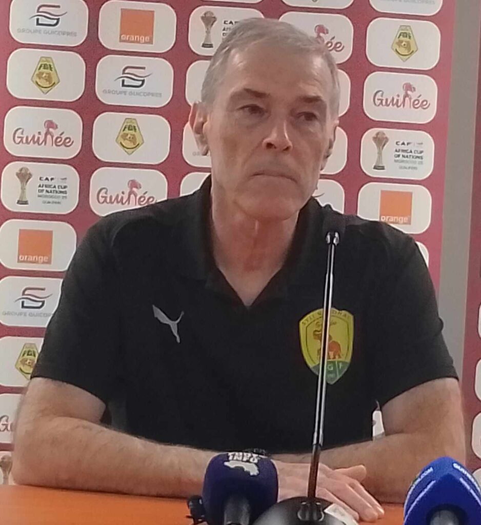 Elim CAN 2025 /Guinée – RD Congo (J5 ): “Demain on écrira notre histoire, ça sera un autre match ” promet le coach Michel Dussuyer