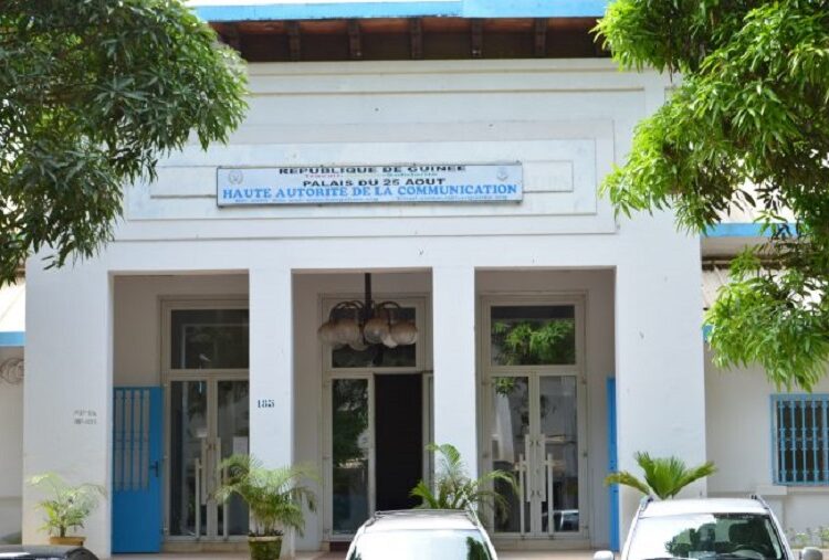 Guinée : la HAC réagit à la PDG de France Médias monde pour ” insuffisance professionnelle” de France 24 (communiqué)