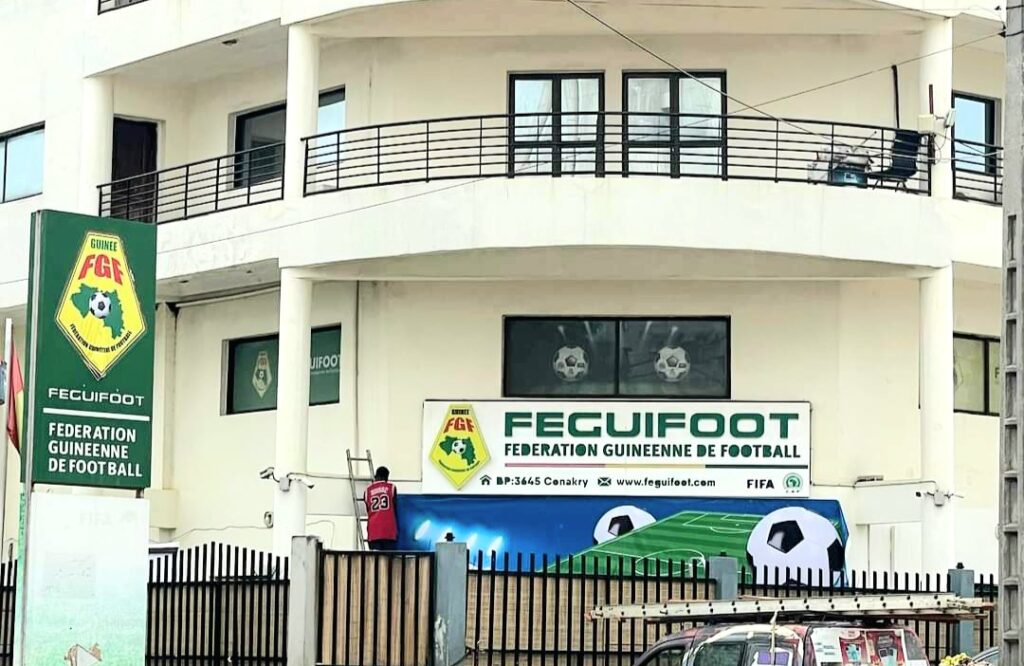 Feguifoot : vers le licenciement de la majorité des travailleurs!