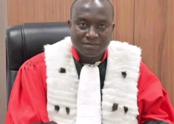 Guinée -Justice- : Alghassimou Diallo et plusieurs magistrats promus à de nouveaux postes ( Décret) 