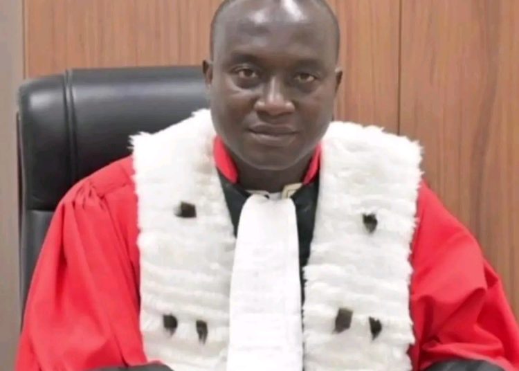 Guinée -Justice- : Alghassimou Diallo et plusieurs magistrats promus à de nouveaux postes ( Décret)