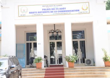 Médias : La HAC interdit les radios KOKO FM (100.0) et TOUBA FM (96.5) d’émettre dans la préfecture de Gaoual ( Décision) 
