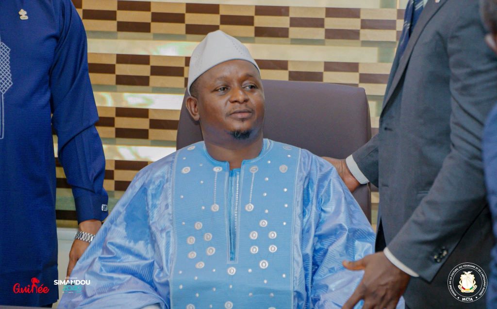 Cinquième République : Moussa Moïse Sylla prend officiellement fonction au ministère de la Culture, du Tourisme et de l’Artisanat
