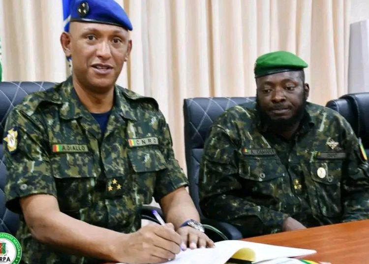 Armée/Promotion  : Ahmed Mohamed Oury Diallo et Amara Camara, élevés au grade de général de Corps  d’Armée 