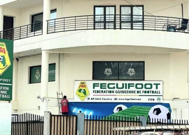 Crise à la FEGUIFOOT : La FIFA hausse le ton et précipite une réunion d’urgence! 
