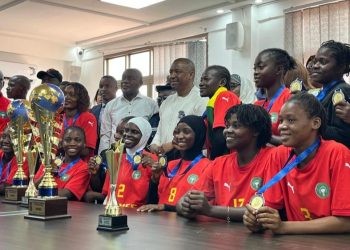 Handball : le ministre Cellou Baldé  reçoit les équipes  nationales cadette et Junior, championnes du monde du trophée IHF de leur catégorie!  