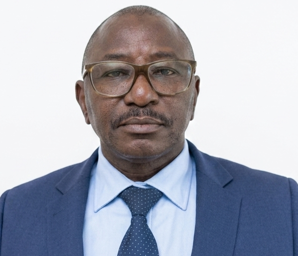 Maintien du Gouvernement : Mamadi Doumbouya où disciple de Lavoisier Antoine ( Par Abdoulaye Condé )