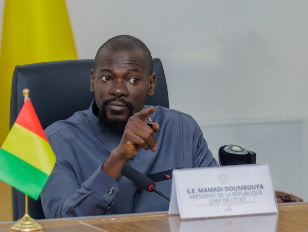 Armée : Mamadi Doumbouya élève trois officiers en grade ( Décret)