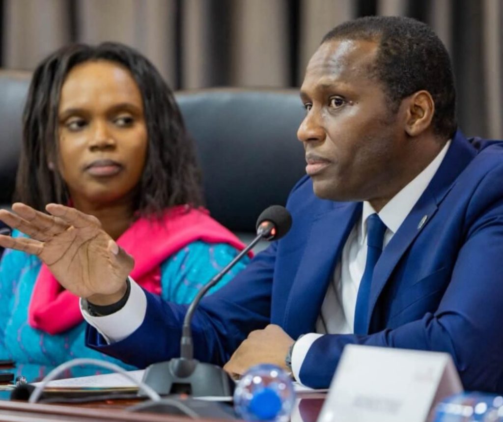 Éco : pourquoi la Guinée maintient le franc guinéen, le gouverneur de la BCRG s’explique
