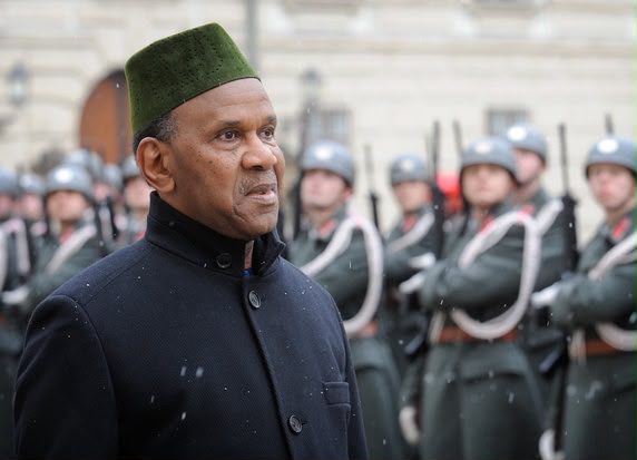 Dr Ibrahima Sory Sow n’est plus : Hommage au symbole de la constance (Par Abdoulaye Condé )